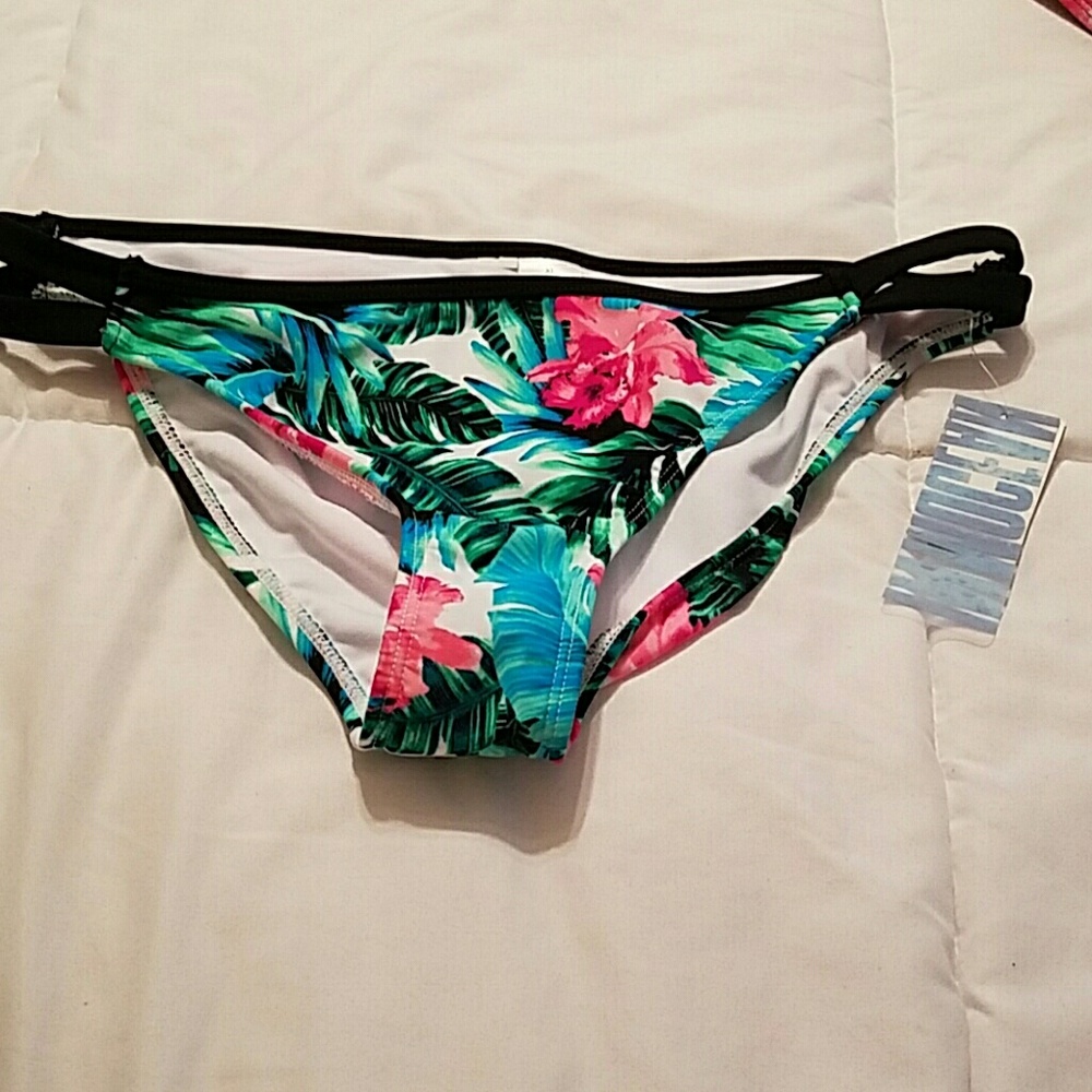 Bikini bottoms